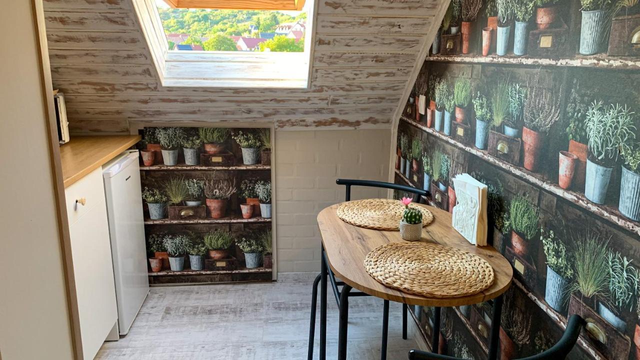 T.H.Ny Village Inn Cottage Tihany Buitenkant foto