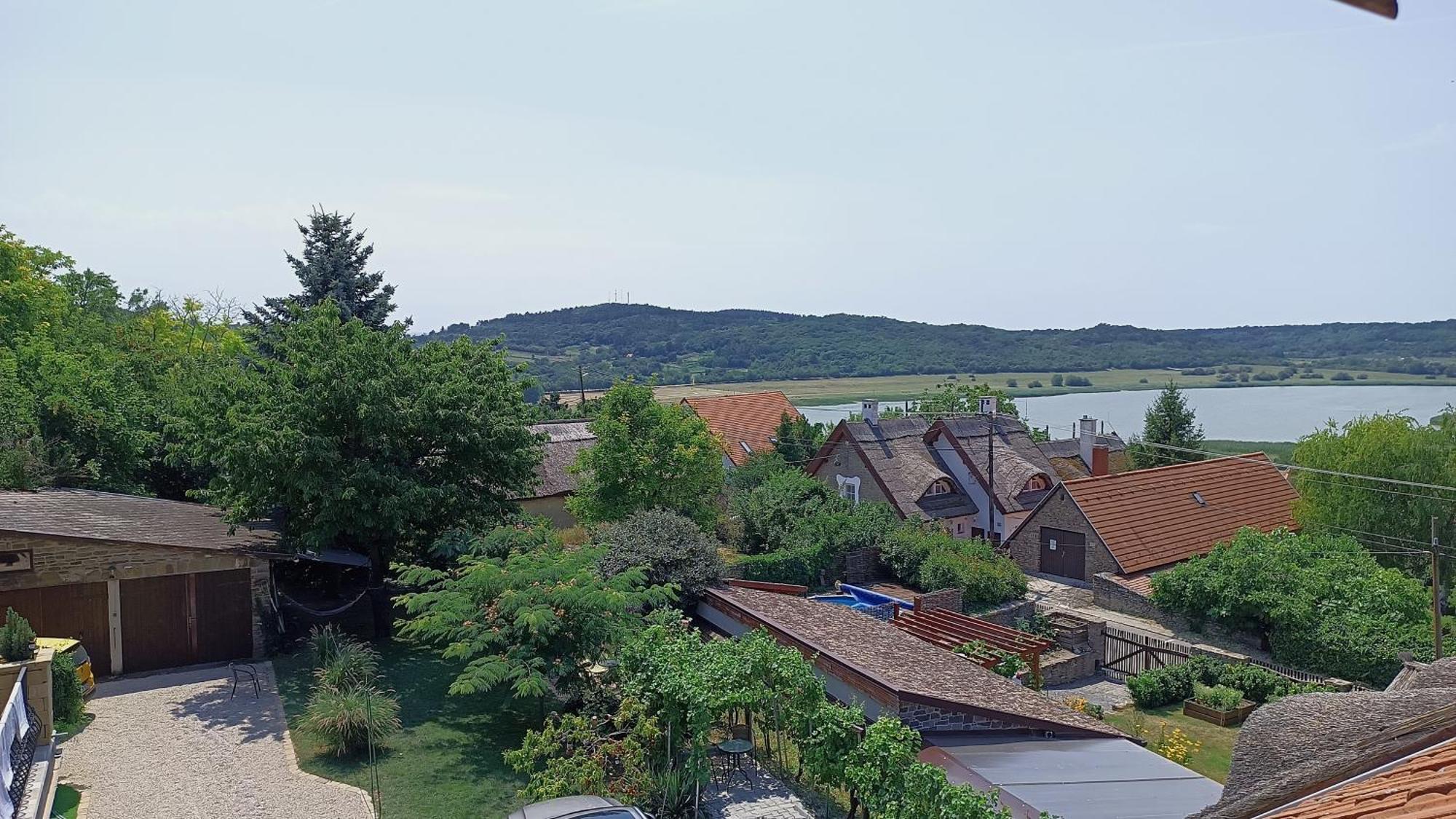 T.H.Ny Village Inn Cottage Tihany Buitenkant foto